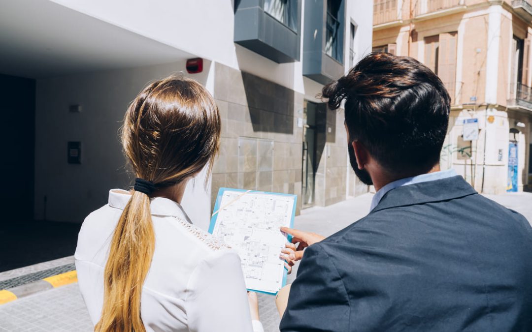 Com saber l’any de construcció d’un edifici
