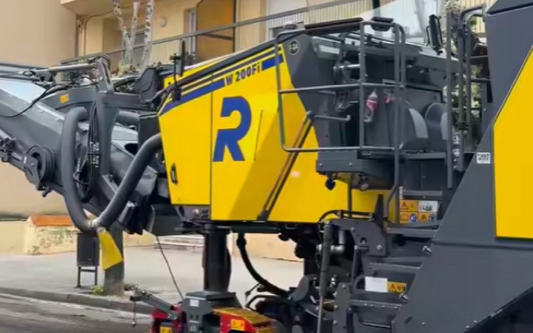 Maçanet va executar l’asfaltatge